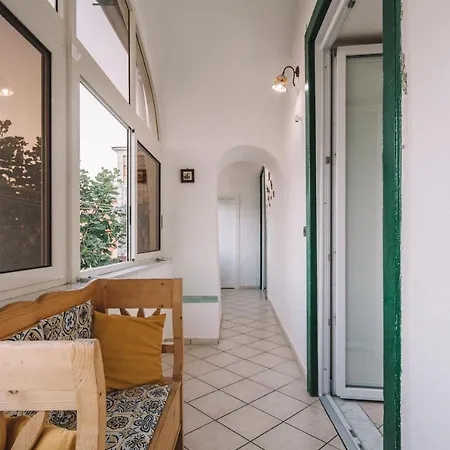 Fortalba House *
